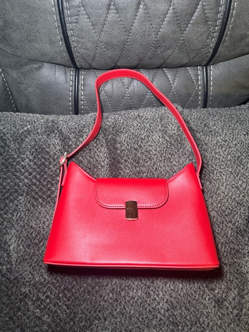 Old Navy Red Shoulder Bag with Top Flap